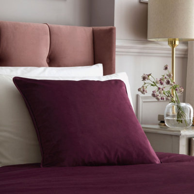 B&Q -  Melanie Luxe Velvet Berry Filled Cushion