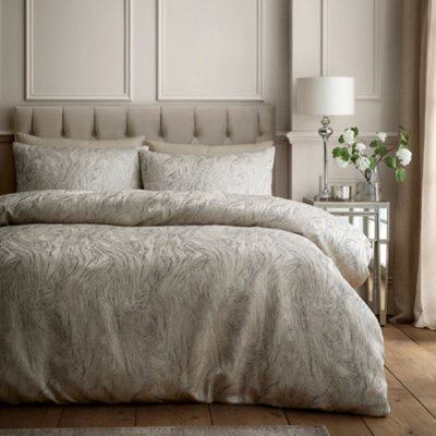 B&Q -  Marble Jacquard Woven Natural Duvet Cover Set
