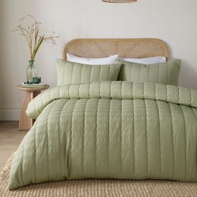 B&Q -  Crinkle Wave Green Textured Duvet Cover Set