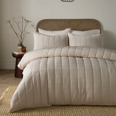 B&Q -  Crinkle Wave Natural Textured Duvet Cover Set
