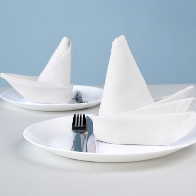 B&Q -  White Christmas Table Napkins Cocktail ServiettePack Of 10