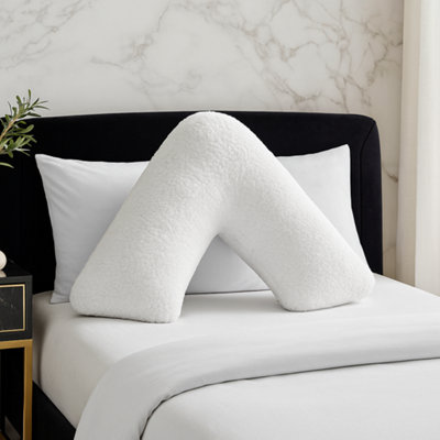 Teddy Bear Fleece Super Soft Cosy V Shape Pillowcase White from B&Q