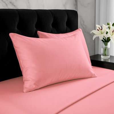 B&Q Pink Microfibre Soft Touch Plain Dyed Housewife Pillowcase Pair