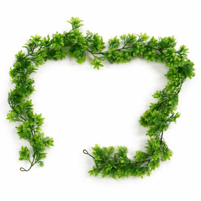 B&Q -  160Cm Artificial Green Floral Garland Hanging Foliage Decoration - Image 3