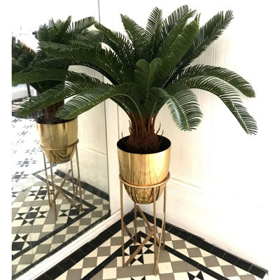 Leaf 110Cm Artificial Cycas Palm With Planter And Stand - Palm With Gold Metal Stand - Image 5