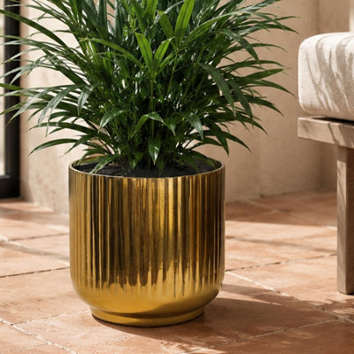 B&Q -  20Cm Gold Fluted Planter Premium