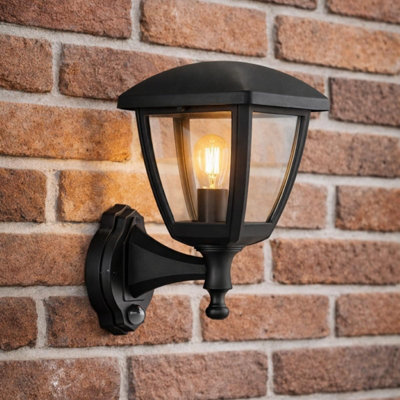 CGC Lighting Cgc Nova Large Black Outdoor Wall Lantern Light Pir Motion Sensor With Clear Diffuser Ip44 Polycarbonate Coastal from B&Q