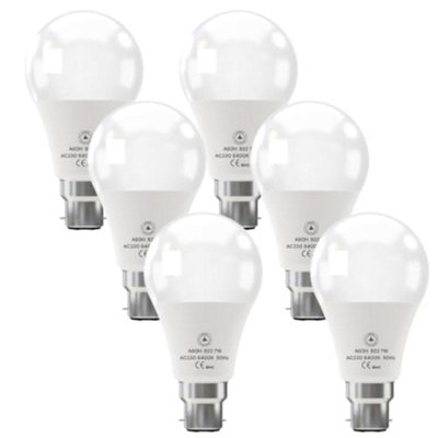Pack 6Led B22 A60 7W(70W Equivalent) Cool White 6400K Bayonet 806 Lumen Gls Golf Non-Dimmable Energy Saving Bulb Energy Class A from B&Q