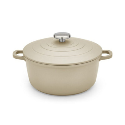B&Q -  24Cm Casserole Cast Aluminium Dish Cream