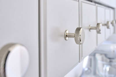 B&Q 30Mm Bright Nickel Reeded Cabinet Knob Cupboard Door Drawer Pull Handle