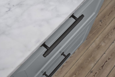 128mm Black Nickel Reeded Cabinet Handle Cupboard Door Drawer Pull from B&Q