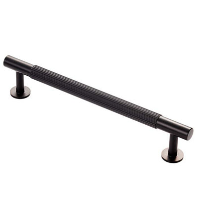 160mm Matt Black Reeded Handle from B&Q