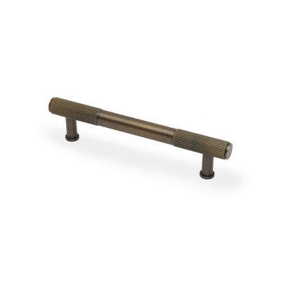 128mm Antique Brass Reeded Ends Handle from B&Q