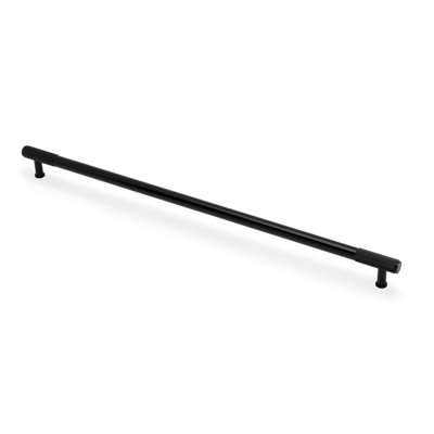 448mm Matt Black Reeded Ends Handle from B&Q
