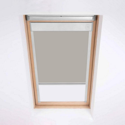 Classic Roof Blind  Window Code (134/98) Stone For Fakro/optilite Roof WindowsBlackout Blind from B&Q