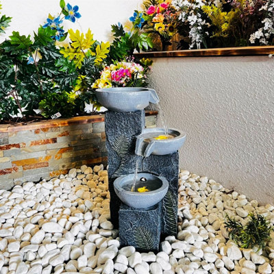 Outdoor Living UK Simple Breeze Birdbath  Pe/24022-S1.a.d from B&Q