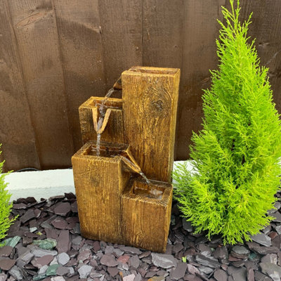Outdoor Living UK Coastal Bay Traditional Water Feature With Cover from B&Q