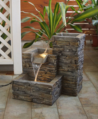 B&Q -  Solar Stone Pouring Columns Traditional Water Feature With Cover