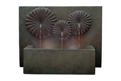 B&Q -  Solar Adena Pouring Spouts Traditional Water Feature Without Cover