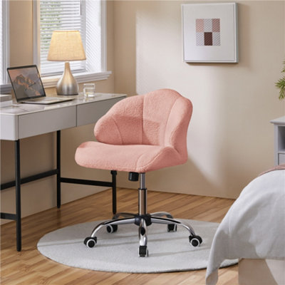 Yaheetech Boucle Swivel Desk Chair With Tufted Shell Back And Rolling WheelsPink from B&Q