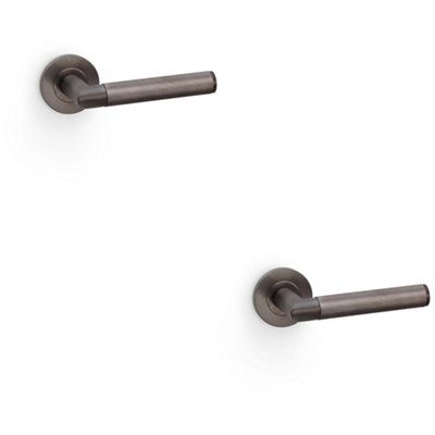 Loops 2 PackSolid Brass Knurled Door Handle SetDark Bronze Mitred Lever On Round Rose