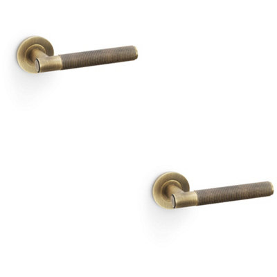Loops 2 PackSolid Brass Knurled Door Handle SetAntique Brass Straight Lever On Round Rose