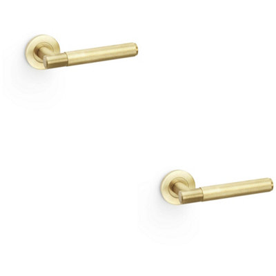 Loops 2 PackSolid Brass Knurled Door Handle SetSatin Brass Straight Lever On Round Rose