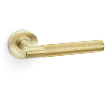 Loops Solid Brass Reeded Door Handle SetSatin Brass Straight Lever On Round Rose