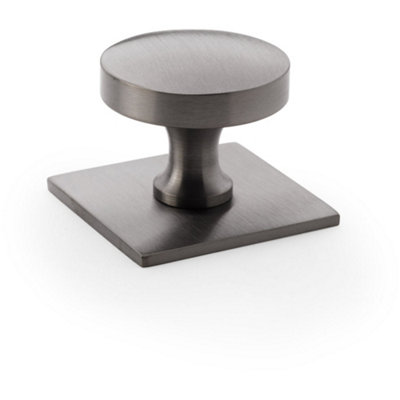 Loops Slim Round Cabinet Door Knob & Matching BackplateDark Bronze 38mm Handle from B&Q