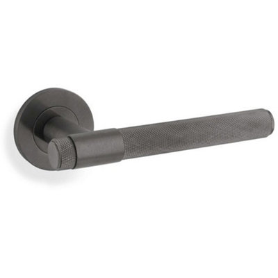 Loops Solid Brass Knurled Door Handle SetDark Bronze Bar Lever On Round Rose