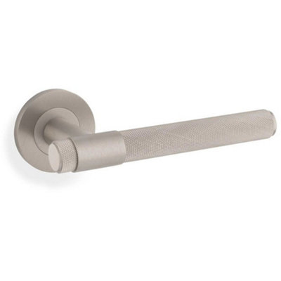 Loops Solid Brass Knurled Door Handle SetSatin Nickel Bar Lever On Round Rose