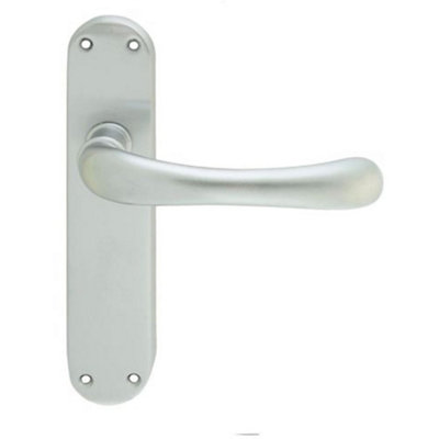 Loops Smooth Rounded Internal Latch Door HandleSatin Chrome Lever On Backplate from B&Q