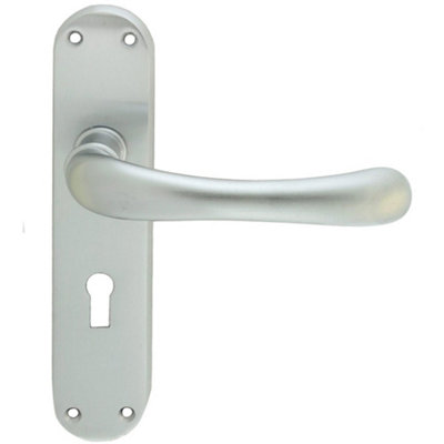 Loops Rounded Smooth Latch & Lock Door HandleSatin Chrome Lever On Backplate from B&Q