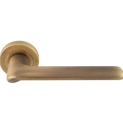 Loops Contemporary Flat Door Handle SetAntique Brass Smooth Lever On Round Rose