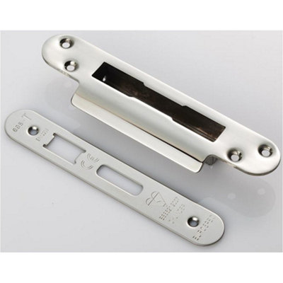 B&Q -  Bs8621 Cylinder Sashlock Forend Strike & Fixing PackBright Steel Radius