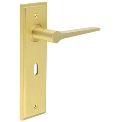 B&Q -  Elegant Satin Brass Door Handle Lock Backplate For Modern HomesSolid Brass Interior Handle