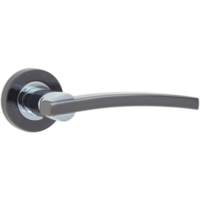 Loops Elegant Polished Chrome And Black Nickel Door Handle For Residential InteriorsInterior Handle from B&Q