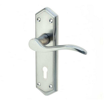 Loops Stylish Satin Chrome Suite Door Handle With Lockplate For Modern InteriorsInterior Lever On Backplate from B&Q