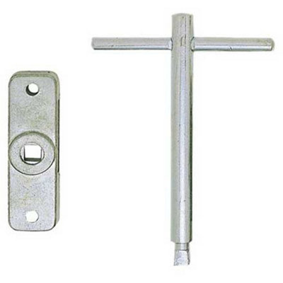 Loops Affordable Rim Budget Lock And Key Set For Enhanced SecurityLock And Key from B&Q