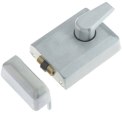 Loops High-Quality 90mm Satin Chrome Roller Bolt Night Latches For Enhanced SecurityBolt Latch from B&Q