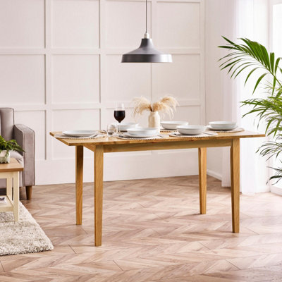 B&Q -  Salcombe Oak Effect Wood Extending 6 Seater Dining TableExtending Dining TableExtendable Dining Table