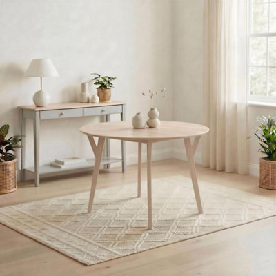 B&Q -  Uk Lynton Round Whitewashed Wood 4-6 Seater Dining Table