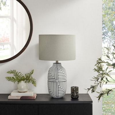 FurnitureboxUK Maze Grey & Black Patterned Ceramic Round Table Lamp - Image 5