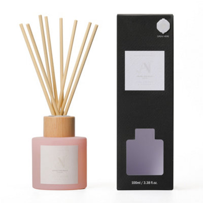 Aroma Naturals Frosted Decadence Reed Diffuser Pink Cherry & Vanilla Scent
