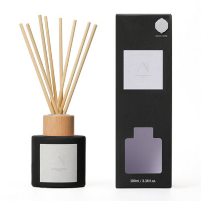 Aroma Naturals Frosted Decadence Reed Diffuser Coconut Scent