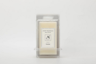 B&Q -  Wax Melt 68G Minimalist Luxe Shea Butter Violette Scent