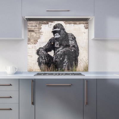 Warren Reed Designer Urban Gorilla: Banksy-Inspired Street Art Kitchen Splashback from B&Q