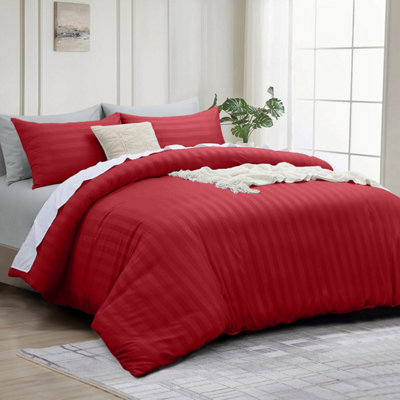 Bedlooms Burgundy Stripe Duvet Cover Complete Bedding SetBreathable & Anti-Allergic MicrofiberSingle 135X200Cm from B&Q
