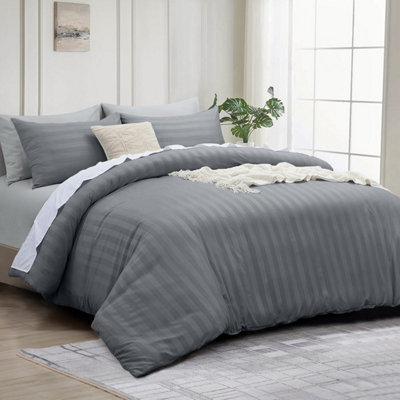 Bedlooms Grey Stripe Duvet Cover Complete Bedding SetBreathable & Anti-Allergic MicrofiberSingle 135X200Cm from B&Q