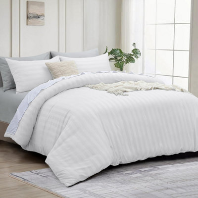 Bedlooms White Stripe Duvet Cover Complete Bedding SetBreathable & Anti-Allergic MicrofiberSingle 135X200Cm from B&Q